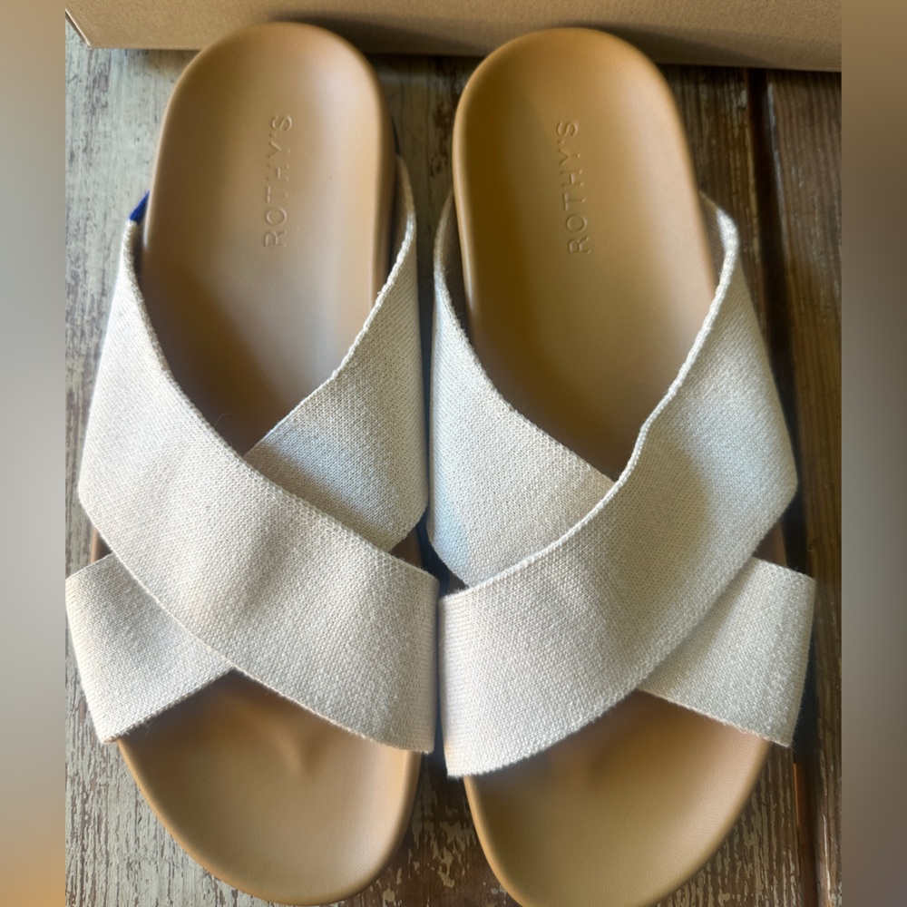 Brand new in box Rothy’s Weekend Slide color Oat size 10